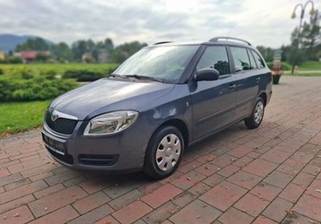 Skoda Fabia II Kombi 1.2 70KM 2009 Skoda Fabia 1.2 Benzyna 70KM, zdjęcie 2