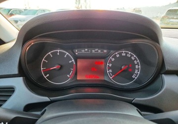 Opel Corsa E Hatchback 3d 1.2 Twinport 70KM 2015 Opel Corsa 1,2 Ben Navi 1.2 Benzyna 69KM, zdjęcie 9