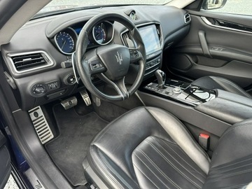 Maserati Ghibli III Sedan 3.0 V6 410KM 2017 Maserati Ghibli 3.0 V6 410KM SQ4 2017r 4x4, zdjęcie 9