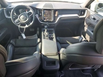 Volvo XC60 II 2018 Volvo XC 60 2.0 benzyna 254KM wersja R-DESIGN , mala szkoda 2.0 Benzyna, zdjęcie 8