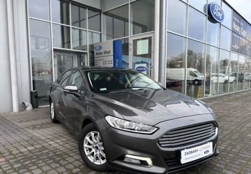 Ford Mondeo V Sedan 1.5 TDCi 120KM 2018 Ford Mondeo Ford Mondeo 1.5 TDCi Trend 1.5 Diesel 120KM