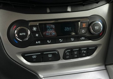 Ford Focus III Kombi 1.0 EcoBoost 125KM 2013 Ford Focus 1.0 Benzyna Bezwypadkowy Pierwszy Wlasciciel Benzyna 125KM, zdjęcie 16