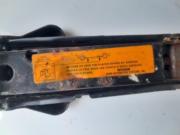 ZVEDÁK VOZIDLOVÝ 84985-7Y000 NISSAN MAXIMA A34 VI 04-