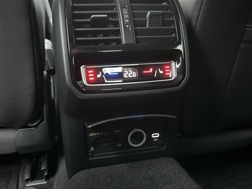 Volkswagen Arteon Fastback Facelifting 2.0 TSI 280KM 2021 Volkswagen Arteon 2.0TSI 280KM 4X4 Elegance DSG l, zdjęcie 32