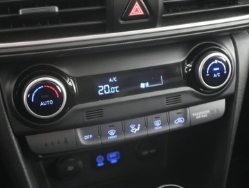 Hyundai Kona I Crossover 1.6 T-GDI 177KM 2018 Hyundai Kona 1.6 T-GDI, Salon Polska, Serwis ASO, zdjęcie 11