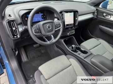 Volvo XC40 Crossover Facelifting 2.0 B4 197KM 2022 Volvo XC 40 Salon PL B4 197KM Aut. Google Kamera C, zdjęcie 11