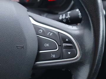 Renault Kadjar Crossover 1.2 Energy TCe 130KM 2016 Renault Kadjar 1.2 TCe, Salon Polska, zdjęcie 15