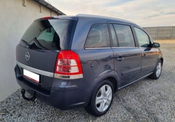 Opel Zafira B 1.8 ECOTEC 140KM 2007 Opel Zafira SLICZNA 1.8 Benzyna BOGATA WERSJA Oryginal WYJATKOWA Zadbana 2, zdjęcie 3