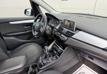 BMW Seria 2 F22-F23-F45-F46 2017 BMW Seria 2 bezwypadek1wlascicielserwis asojak noweorg lakier 1.5 109KM, zdjęcie 12