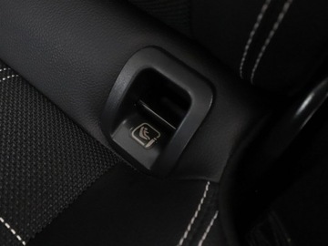 Mercedes CLA C117 Shooting Brake 1.6 180 122KM 2015 Mercedes CLA 180 automat bi-xenon panorama, zdjęcie 34