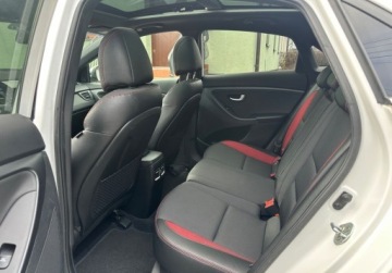 Hyundai i30 II Hatchback 5d Facelifting 1.6 GDI 186KM 2016 Hyundai i30 1,6Turbo 186KM Climatronic Kamera Led Navi Bezwypadkowy SERWIS, zdjęcie 21