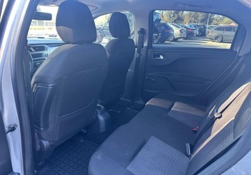 Peugeot 301 Sedan 1.2 PureTech 82KM 2017 Peugeot 301 1.2PureTech 82KM 2017r. Salon Polska 1.2 Benzyna 82KM, zdjęcie 8