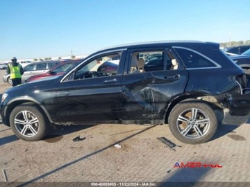 Mercedes GLC C253 2020 Mercedes-Benz GLC 2020 r., 2,0 L 300 2.0 Benzyna 255KM, zdjęcie 15