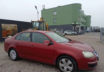 Volkswagen Jetta V 1.6 102KM 2006 Volkswagen Jetta Volkswagen Jetta 1.6 Benzyna 102KM, zdjęcie 5