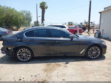 BMW Seria 5 G30-G31 2021 BMW Seria 5 530E 2021 2.0l 2.0 Hybryda 181KM, zdjęcie 6