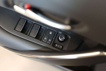 Toyota Corolla XII Hatchback Facelifting 1.8 Hybrid 140KM 2023 Toyota Corolla 1.8 Hybrid Style 1.8 Hybryda 140KM, zdjęcie 12