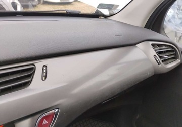 Citroen C3 II Hatchback 1.4 HDI 70KM 2013 Citroen C3 2013r, 1.4 HDI. Uszkodzony tyl. 1.4 Diesel 70KM, zdjęcie 13