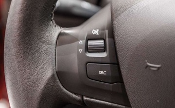 Peugeot 2008 I SUV Facelifting 1.2 PureTech 110KM 2016 Peugeot 2008 1.2 Pure Tech Active SS 1.2 Benzyna 110KM, zdjęcie 29