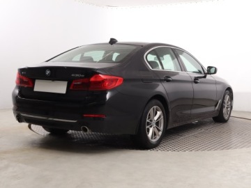 BMW Seria 5 G30-G31 Limuzyna 530e iPerformance 252KM 2019 BMW 5 530e iPerformance, Salon Polska, Serwis ASO, zdjęcie 4