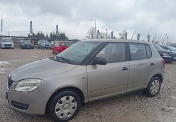 Skoda Fabia II Hatchback 1.2 i HTP 60KM 2008