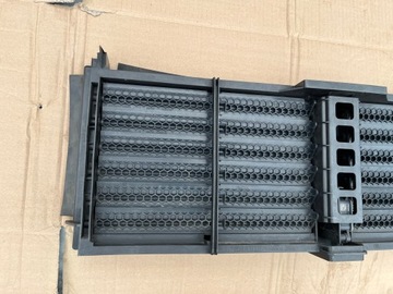 Жалюзи воздухозаборника Renault Trafic III 620C4334R Vivaro B