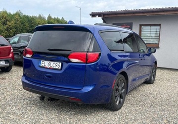 Chrysler Pacifica II 3.6 V6 291KM 2019 Chrysler Pacifica Gwarancja 3.6 Benzyna 291KM, zdjęcie 4