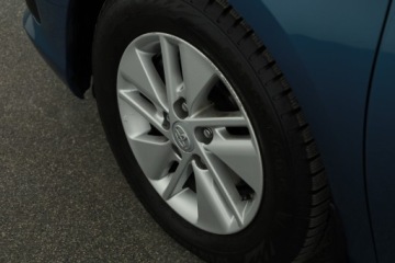 Toyota Auris II Hatchback 5d Facelifting 1.8 Hybrid 136KM 2015 Toyota Auris Hybrid, Salon Polska, Automat, Klima, zdjęcie 17