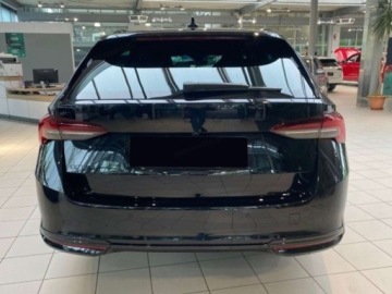 Skoda Octavia IV Liftback 1.5 TSI EVO 150KM 2026 SKODA Octavia Sportline 1.5 TSI mHEV DSG Combi 150KM 2026, zdjęcie 3