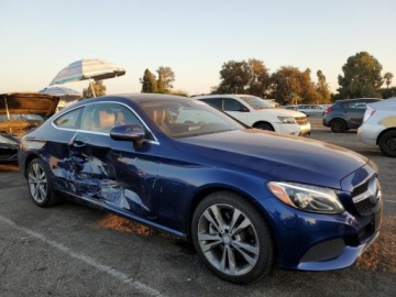 Mercedes Klasa C W205 2017 Mercedes-Benz Klasa C 2017 MERCEDES-BENZ C 300 2.0 Benzyna 241KM, zdjęcie 3