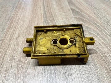 MCCULLOCH DAYTONA 1000 КОРПУС БАЗОВОЙ КРЫШКИ