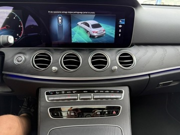 Mercedes Klasa E W213 Limuzyna Facelifting 2.9 E400d 330KM 2021 Mercedes E 400 3,0 Diesel*AMG-Line*, zdjęcie 25