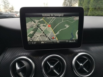 Mercedes Klasa A W176 Hatchback 5d Facelifting 180 122KM 2017 Mercedes A 180 1,6 16v 122KM Klimatronik Navigacja, zdjęcie 14