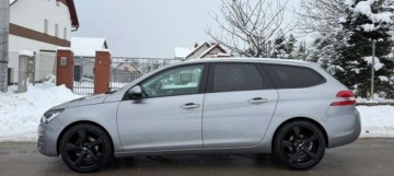 Peugeot 2016 Peugeot 308 Peugeot 308 PureTech 130 Stop amp Start Allure 1.2 Benzyna, zdjęcie 6