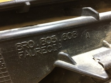 AUDI Q5 8R ŚLIZG MOCOWANIE LAMPY PRAWY 8R0805608A