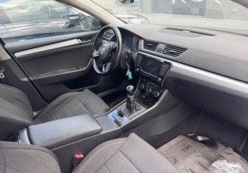 Skoda Superb III Liftback 2.0 TDI 150KM 2018 Skoda Superb poobcierany 2.0 Diesel 150KM, zdjęcie 6