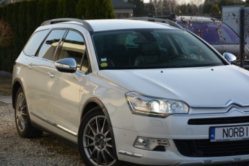 Citroen C5 III Tourer 2.0 HDi FAP 163KM 2015 Citroen C5 Citroen C5 ver-2-0-ecoblue-st--line-x 2.0 Diesel 163KM