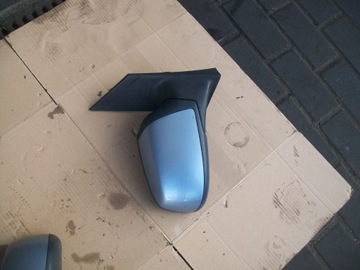 ZRCÁTKO PRAVÉ ELEKTRICKÉ FORD FOCUS MK2 MK 2 BARVA Z3