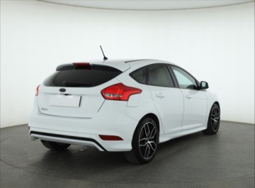 Ford Focus III Hatchback 5d facelifting 1.6 TDCi 95KM 2015 Ford Focus 1.6 TDCi, Salon Polska, Klima, zdjęcie 4