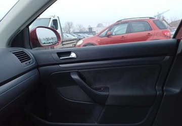 Volkswagen Jetta V 1.6 102KM 2006 Volkswagen Jetta Volkswagen Jetta 1.6 Benzyna 102KM, zdjęcie 11