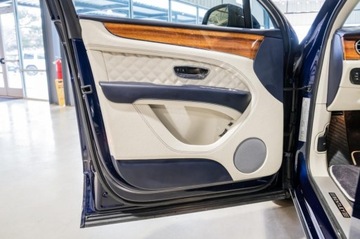 Bentley Bentayga 2021 Bentley Bentayga V8 2021, Bezwypadkowy 4.0 Benzyna 542KM, zdjęcie 10