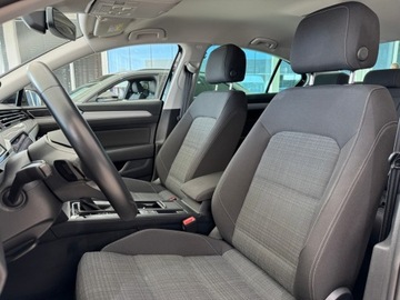 Volkswagen Passat B8 Variant Facelifting 2.0 TDI SCR 150KM 2022 Volkswagen Passat EVO Business / LED / 1właściciel, zdjęcie 8