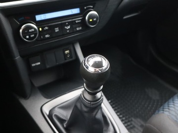 Toyota Auris II Touring Sports Facelifting 1.6 Valvematic 132KM 2015 Toyota Auris 1.6 Valvematic, Salon Polska, zdjęcie 11