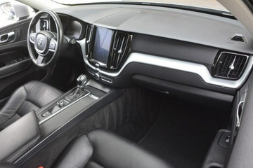 Volvo XC60 II Crossover D4 190KM 2018 Volvo XC 60 2.0 D4 4x4 gwarancja przebiegu automat, zdjęcie 12