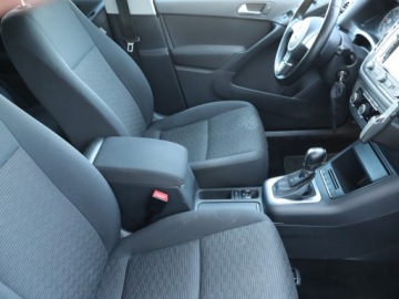Volkswagen Tiguan I SUV Facelifting 2.0 TDI CR DPF BlueMotion 140KM 2013 VW Tiguan 2.0 TDI, 4X4, DSG, Navi, Klima, zdjęcie 8
