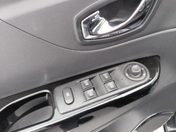 Renault Captur I Crossover ENERGY dCi  90KM 2017 Renault Captur R Link Kamera Klimatronik Sensor Alu Hands Free 1.5 Diesel, zdjęcie 8