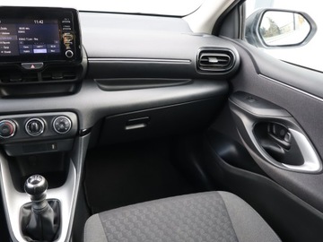 Toyota Yaris IV Hatchback 1.5 Dynamic Force 125KM 2023 Toyota Yaris 1.5 VVT-i, Salon Polska, zdjęcie 7