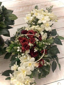 Набор вставок для ваз + букет для украшения могилы