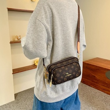 НАСТЕННАЯ СУМКА ЖЕНСКАЯ, ВМЕСТИТЕЛЬНАЯ, КОРИЧНЕВЫЙ УЗОР