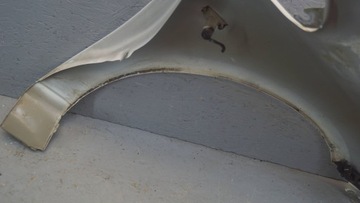BLATNÍK LEVÝ PŘEDNÍ OPEL CORSA E Z40R (B2205)