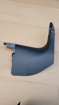 OSŁONA SŁUPKA PRZEDNIEGO AUDI E-TRON 4KE